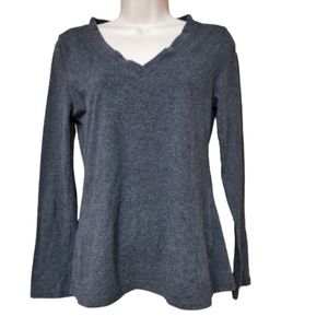 Long sleeve black top